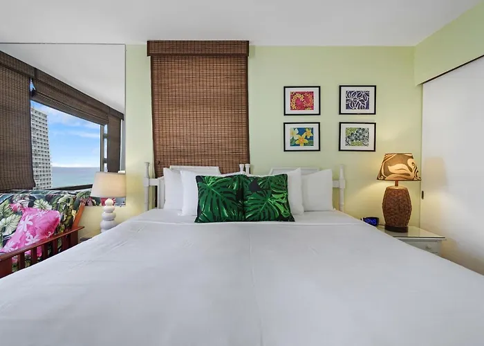 Ke Aloha Suite At The Waikiki Banyan